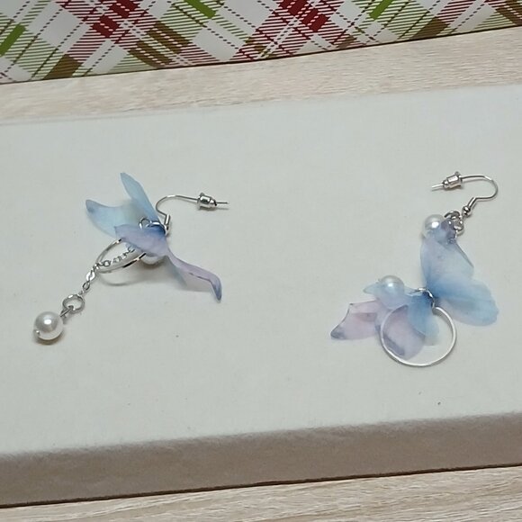 NWOT Fashion Jewelry Silver Tone Faux Pearl Dangle Blue Butterfly Earrings #18 - Picture 4 of 10
